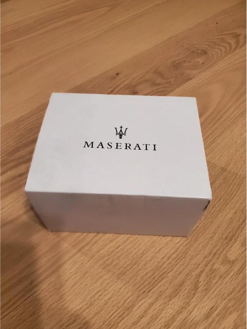Maserati Two Tone Watch - Picture 7 of 7